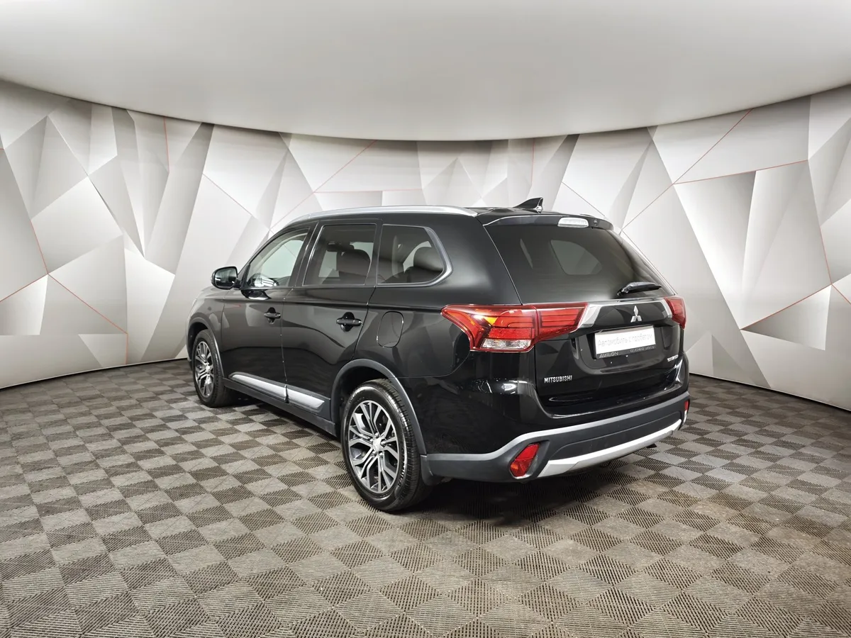 Mitsubishi Outlander 2.0 CVT 4WD (146 л.с.) Черный в АВИЛОН. Слайд №4