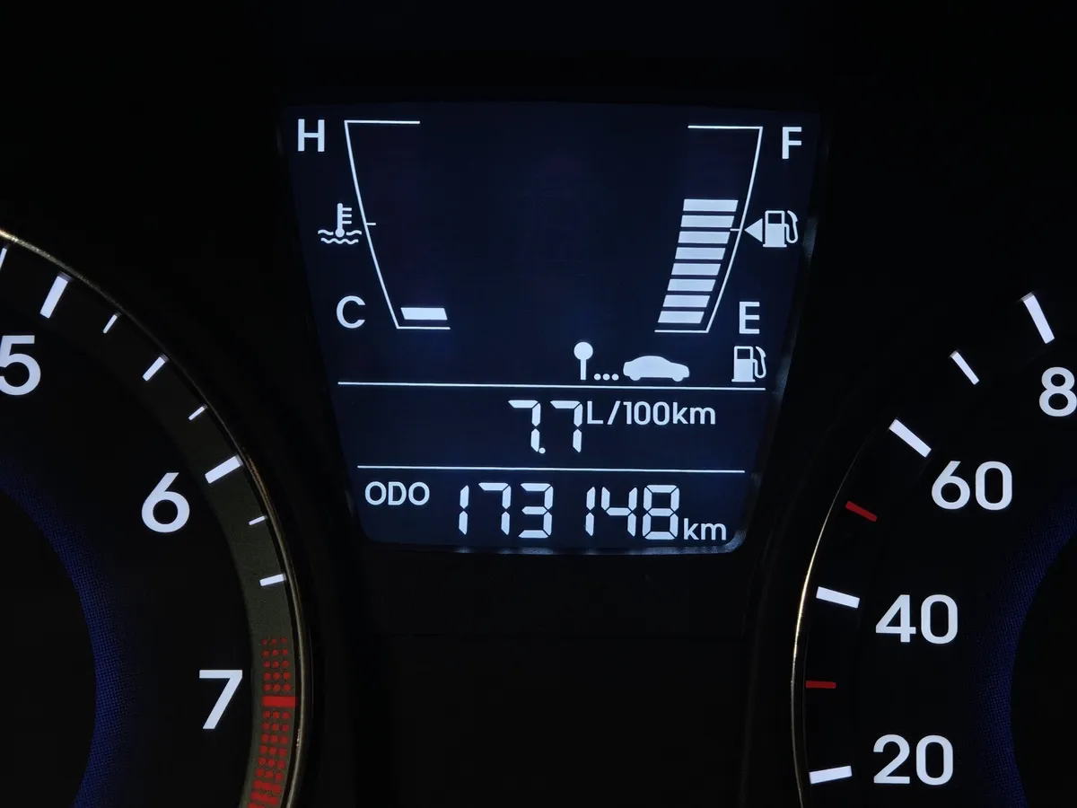 Hyundai Solaris 1.4 MT (100 л.с.) Active Plus Серый в АВИЛОН. Слайд №16