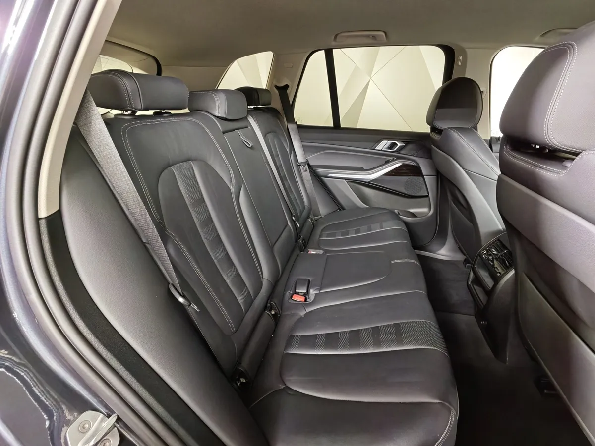 BMW X5 xDrive25d Steptronic (231 л.с.) Base (Локальная сборка) Серый в АВИЛОН. Слайд №14