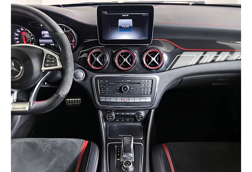 Mercedes-Benz CLA CLA 45 AMG 7G-DCT 4MATIC (381 л.с.) Особая серия Синий в АВИЛОН. Слайд №15