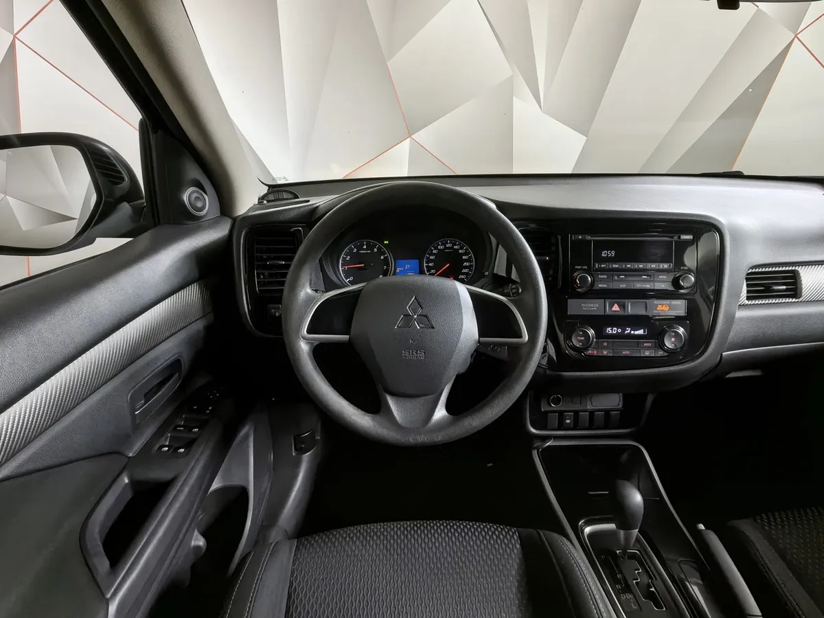 Mitsubishi Outlander 2.0 CVT (146 л.с.) Invite Черный в АВИЛОН. Слайд №20