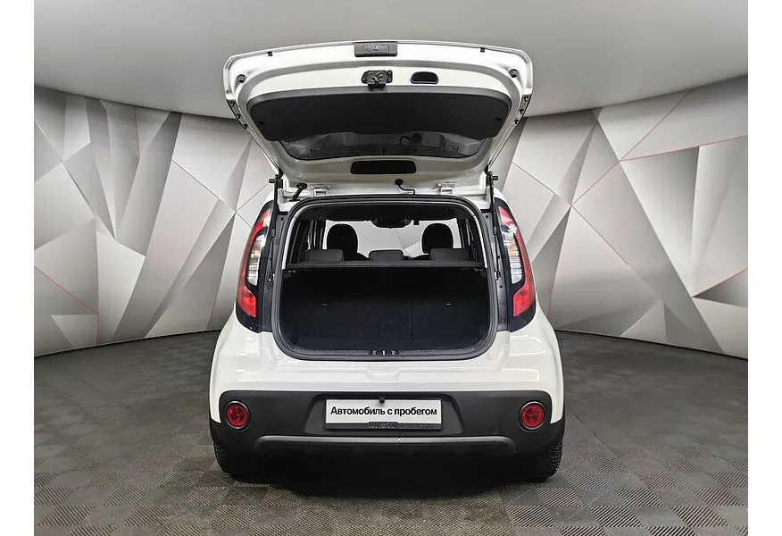 Kia Soul 1.6 MT (124 л.с.) Белый в АВИЛОН. Слайд №12