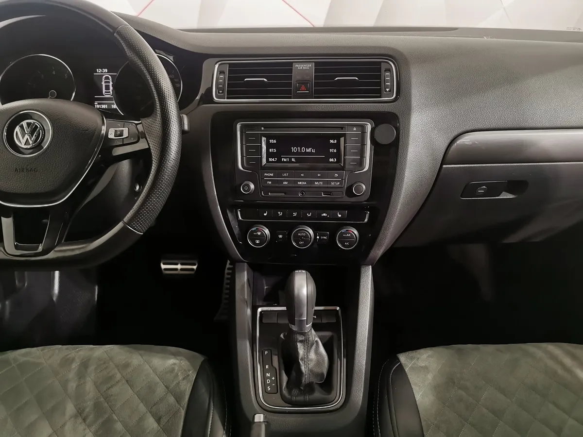 Volkswagen Jetta 1.4 TSI DSG (150 л.с.) Comfortline Черный в АВИЛОН. Слайд №14