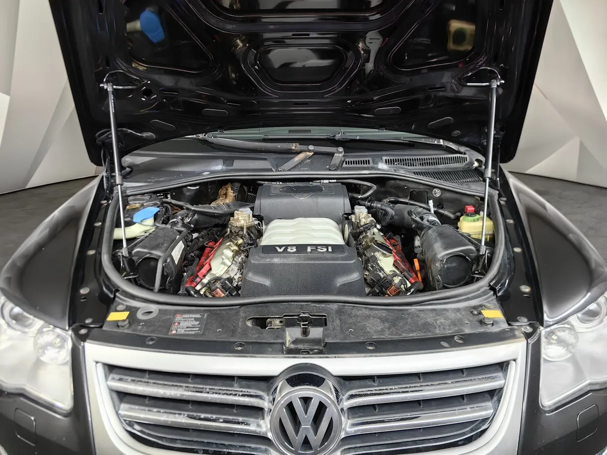 Volkswagen Touareg 4.2 Tiptronic (310 л.с.) Черный в АВИЛОН. Слайд №11