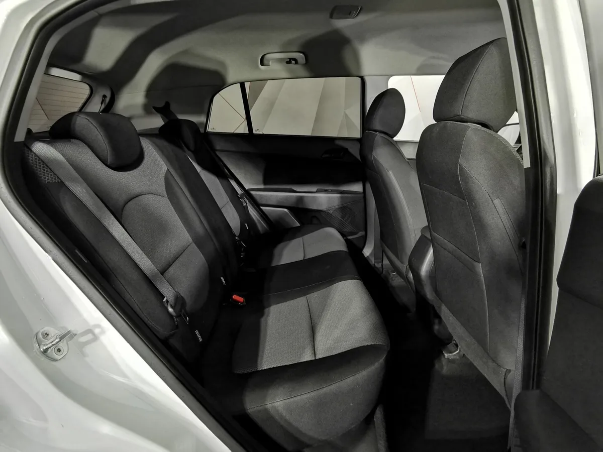 Hyundai Creta 1.6 AT (123 л.с.) Active + Winter Белый в АВИЛОН. Слайд №17