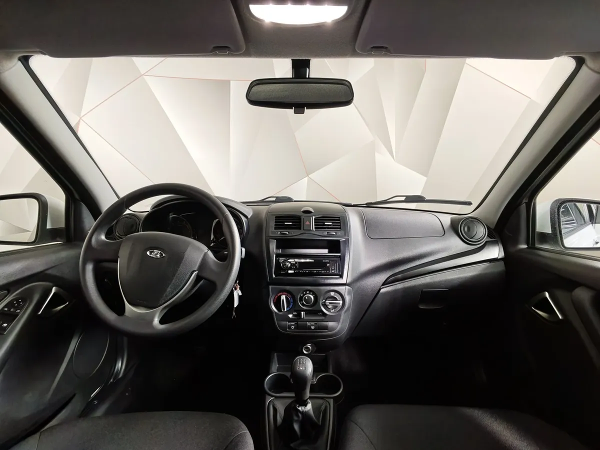 ВАЗ (Lada) Granta 1.6 MT 8кл (87 л.с.) Белый в АВИЛОН. Слайд №14