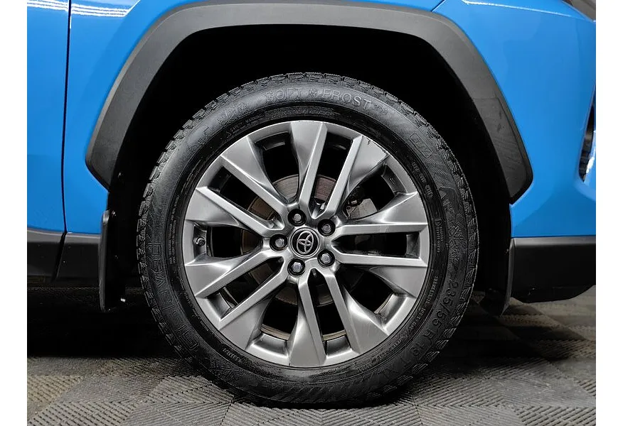 Toyota RAV4 2.0i CVT AWD (149 л.с.) Люкс в АВИЛОН. Слайд №9