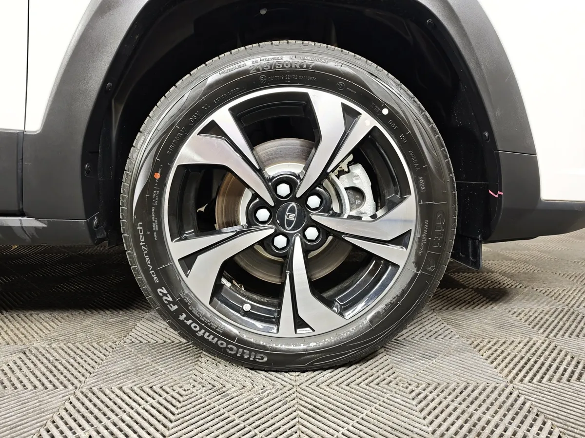 Москвич 3 1.5 CVT (150 л.с.) Standart Белый в АВИЛОН. Слайд №9