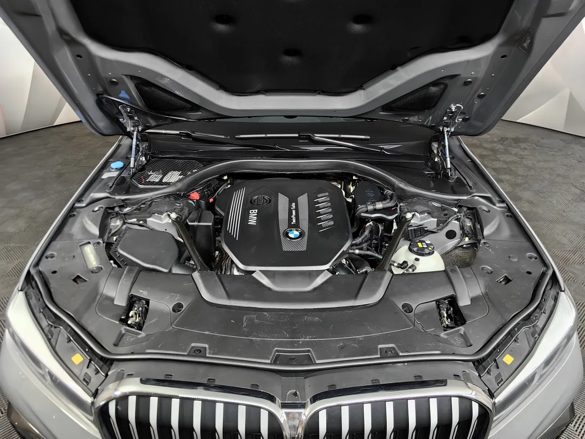 BMW 7 серия 730Ld xDrive AT (249 л.с.) Base (Локальная сборка) Серый в АВИЛОН. Слайд №10
