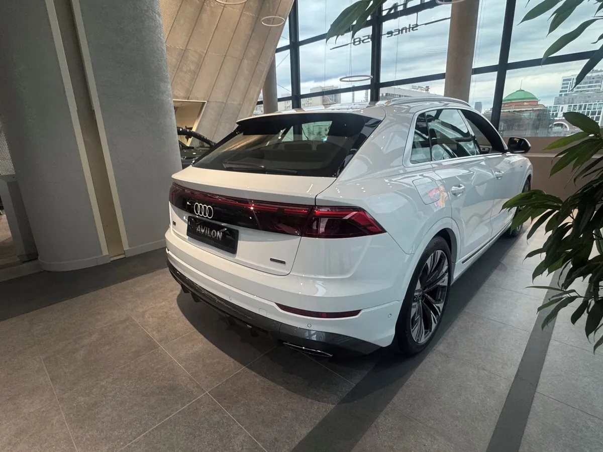 Audi Q8 3.0 TDI Tiptronic quattro (286 л.с.) Белый в АВИЛОН. Слайд №7