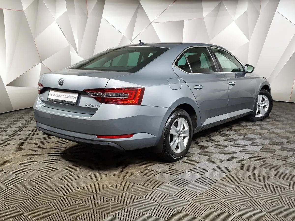 Skoda Superb 1.4 TSI DSG (150 л.с.) Серый в АВИЛОН. Слайд №2
