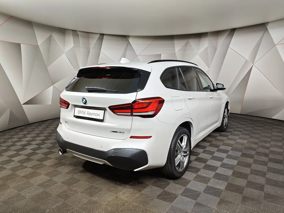 BMW X1 18d xDrive (150 л.с.) Белый в АВИЛОН. Слайд №2