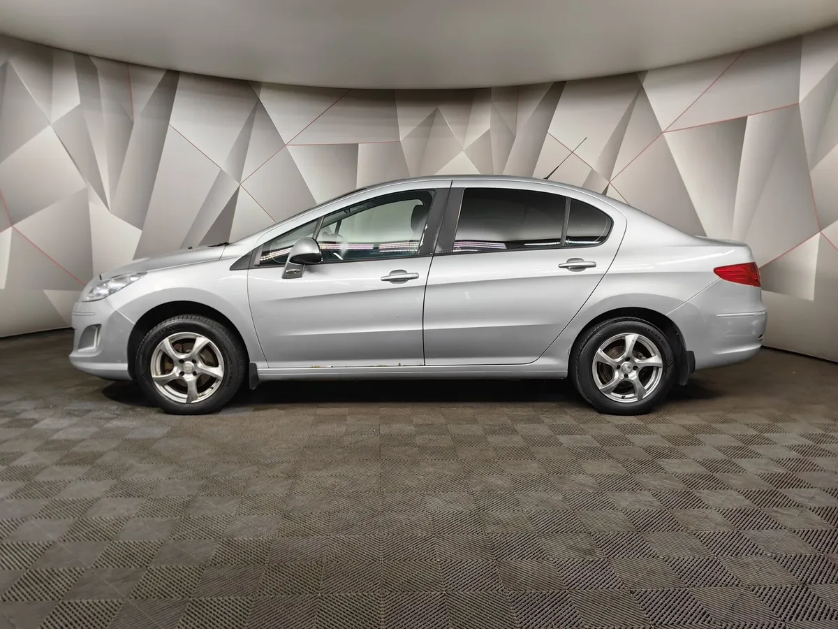Peugeot 408 1.6 HDI MT (112 л.с.) Серебристый в АВИЛОН. Слайд №5