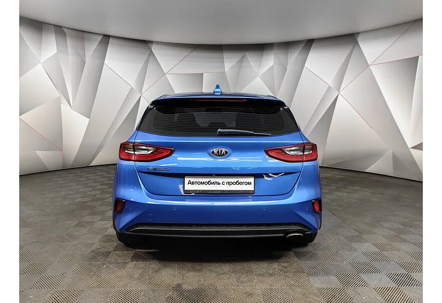 LIVE. Слайд №6