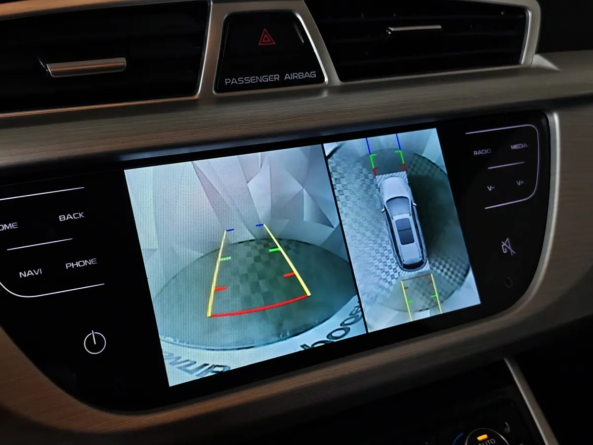Geely Atlas 2.4 AT (148 л.с.) Comfort Красный в АВИЛОН. Слайд №20