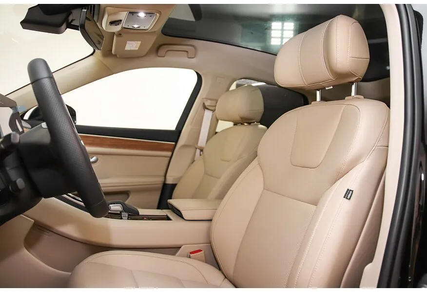 Seres M5 1.5 AT 4WD (496 л.с.) Premium Черный в АВИЛОН. Слайд №5