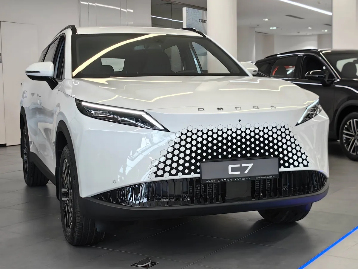 АВИЛОН - OMODA C7 1.6 DCT 4WD (150 л.с.) Стиль Белый - slide 10193183