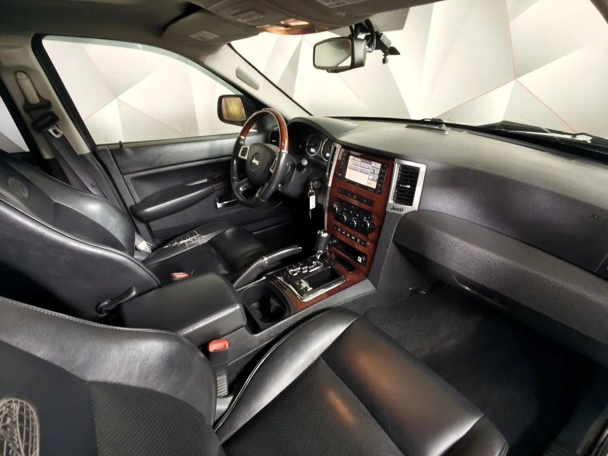 Jeep Grand Cherokee 3.0 CRD AT 4WD (218 л.с.) Серебристый в АВИЛОН. Слайд №13