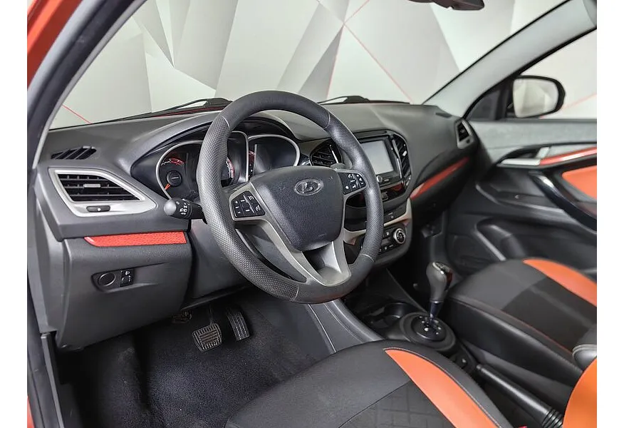 ВАЗ (Lada) Vesta 1.8 AMT (122 л.с.) Оранжевый в АВИЛОН. Слайд №18