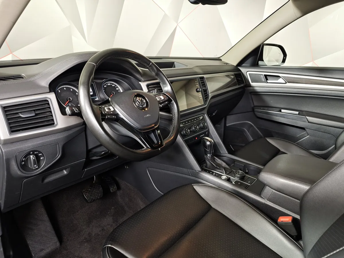 Volkswagen Teramont 2.0T AT 4Motion (220 л.с.) Status Серый в АВИЛОН. Слайд №18