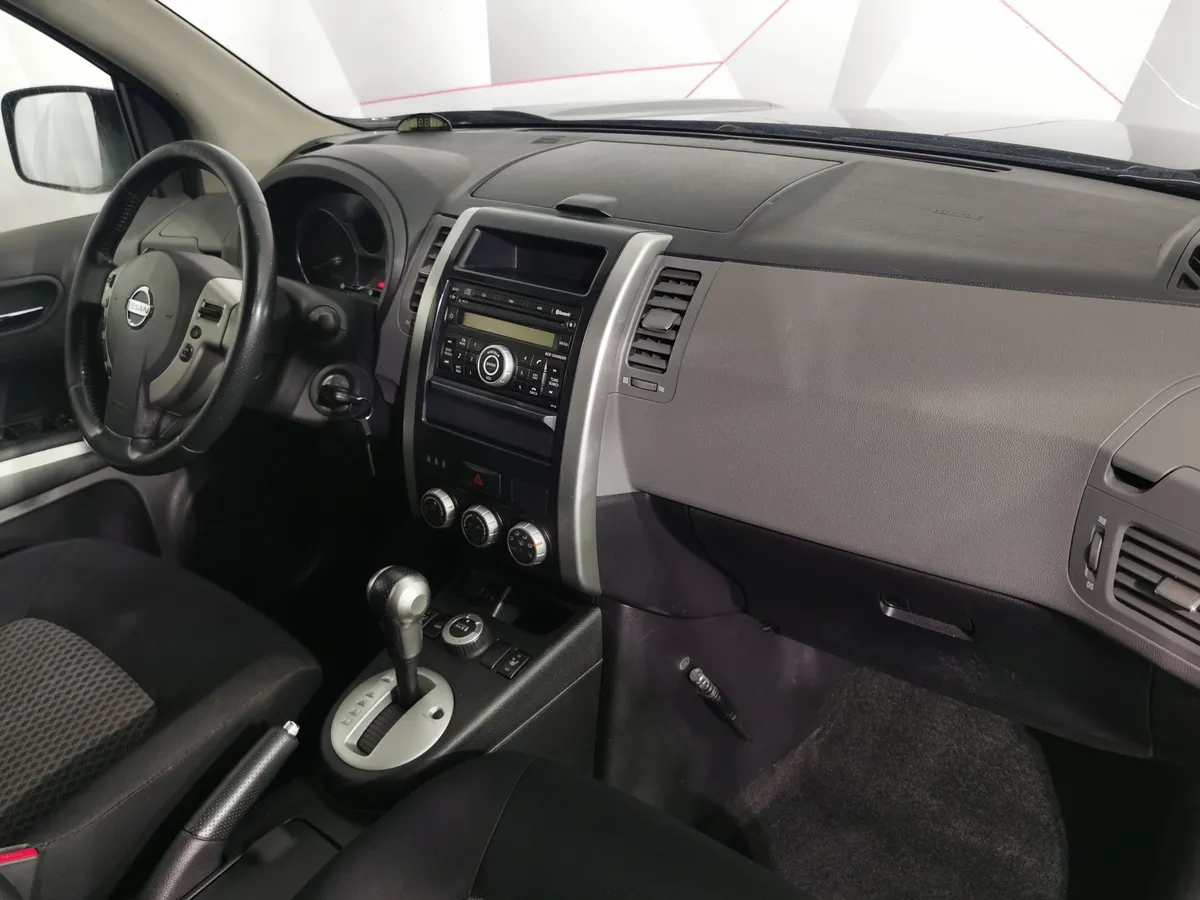 Nissan X-Trail 2.0 CVT AWD (141 л.с.) Черный в АВИЛОН. Слайд №12