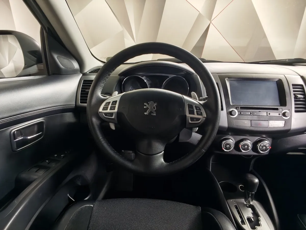 Peugeot 4007 2.0 CVT 4x4 (147 л.с.) Белый в АВИЛОН. Слайд №20
