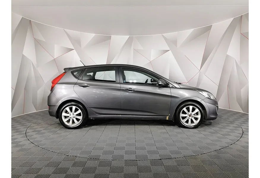 Hyundai Solaris 1.6 AT (123 л.с.) Family Серый в АВИЛОН. Слайд №6