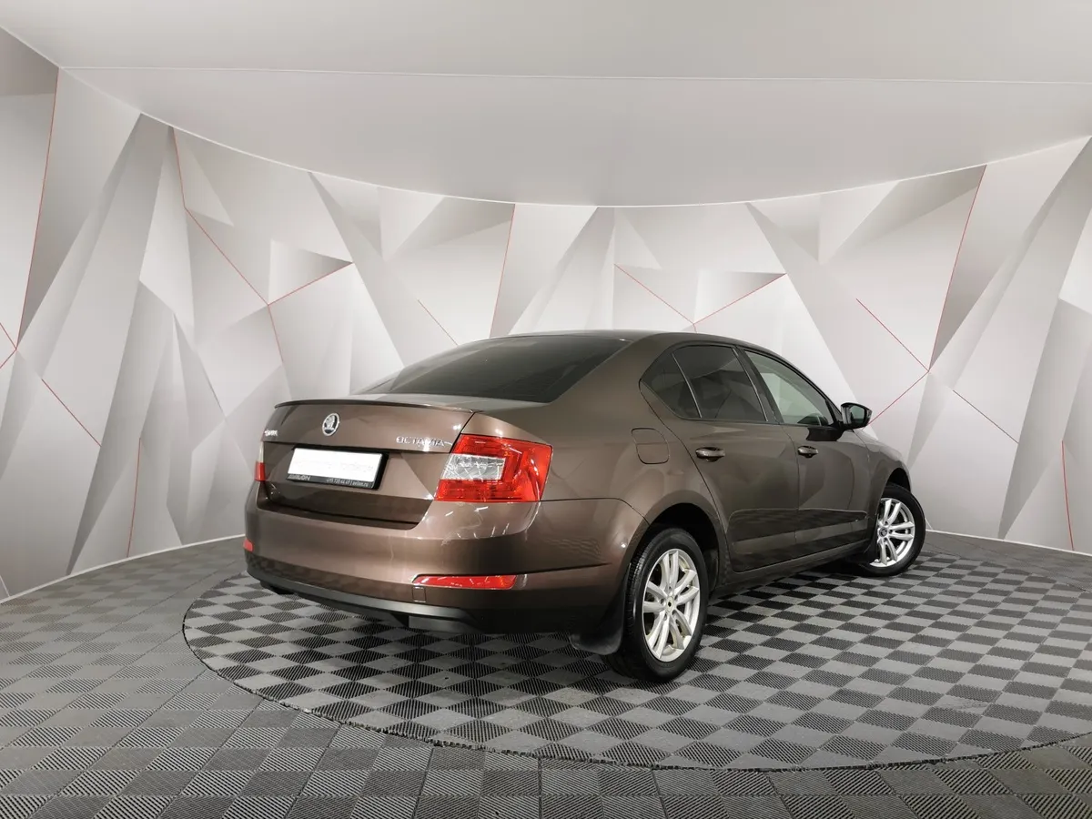 Skoda Octavia 1.4 TSI DSG (150 л.с.) Ambition Коричневый в АВИЛОН. Слайд №2