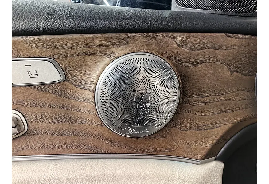 Mercedes-Benz E-Класс E 200 4MATIC 9G-TRONIC (184 л.с.) Exclusive Черный в АВИЛОН. Слайд №21