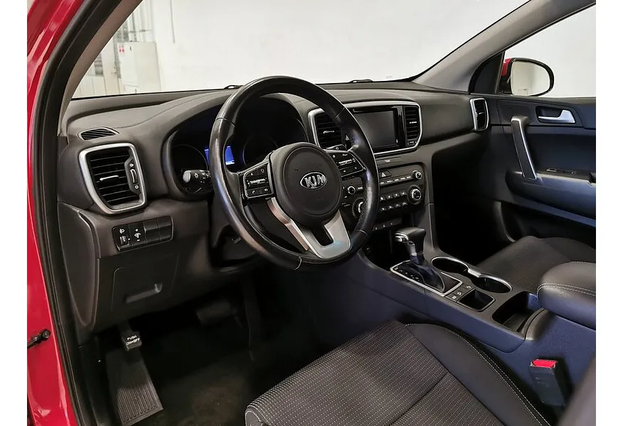 Kia Sportage 2.0 MPI AT 4WD (150 л.с.) Luxe Красный в АВИЛОН. Слайд №18