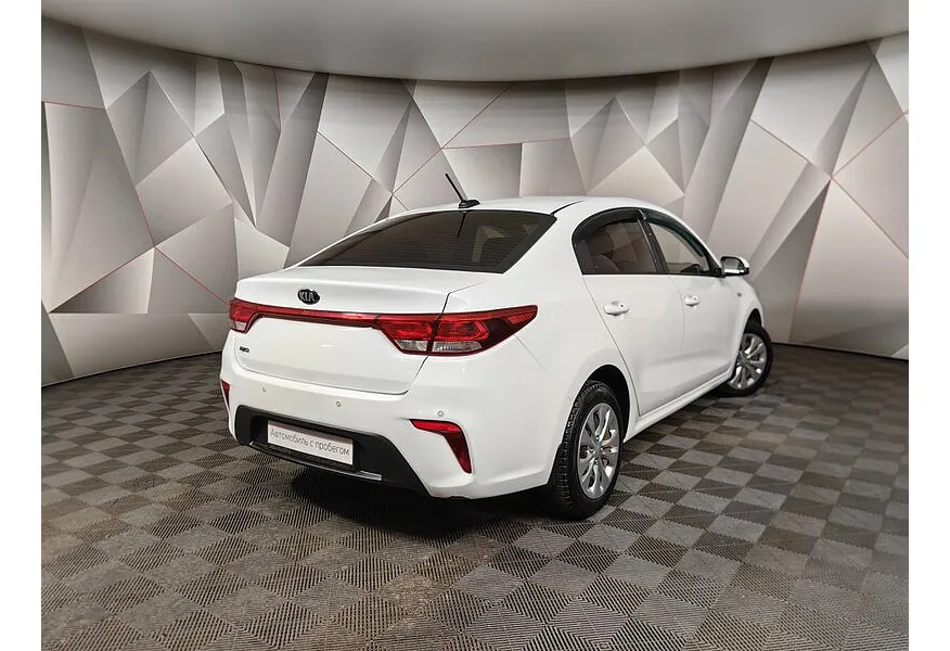 Kia Rio 1.4 AT (100 л.с.) Белый в АВИЛОН. Слайд №2 Kia Rio 1.4 AT (100 л.с.) Белый в АВИЛОН. Слайд №2