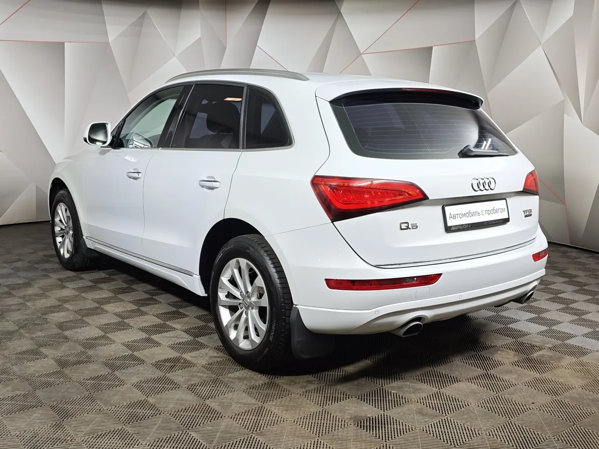 Audi Q5 2.0 TFSI S tronic quattro (249 л.с.) Белый в АВИЛОН. Слайд №4