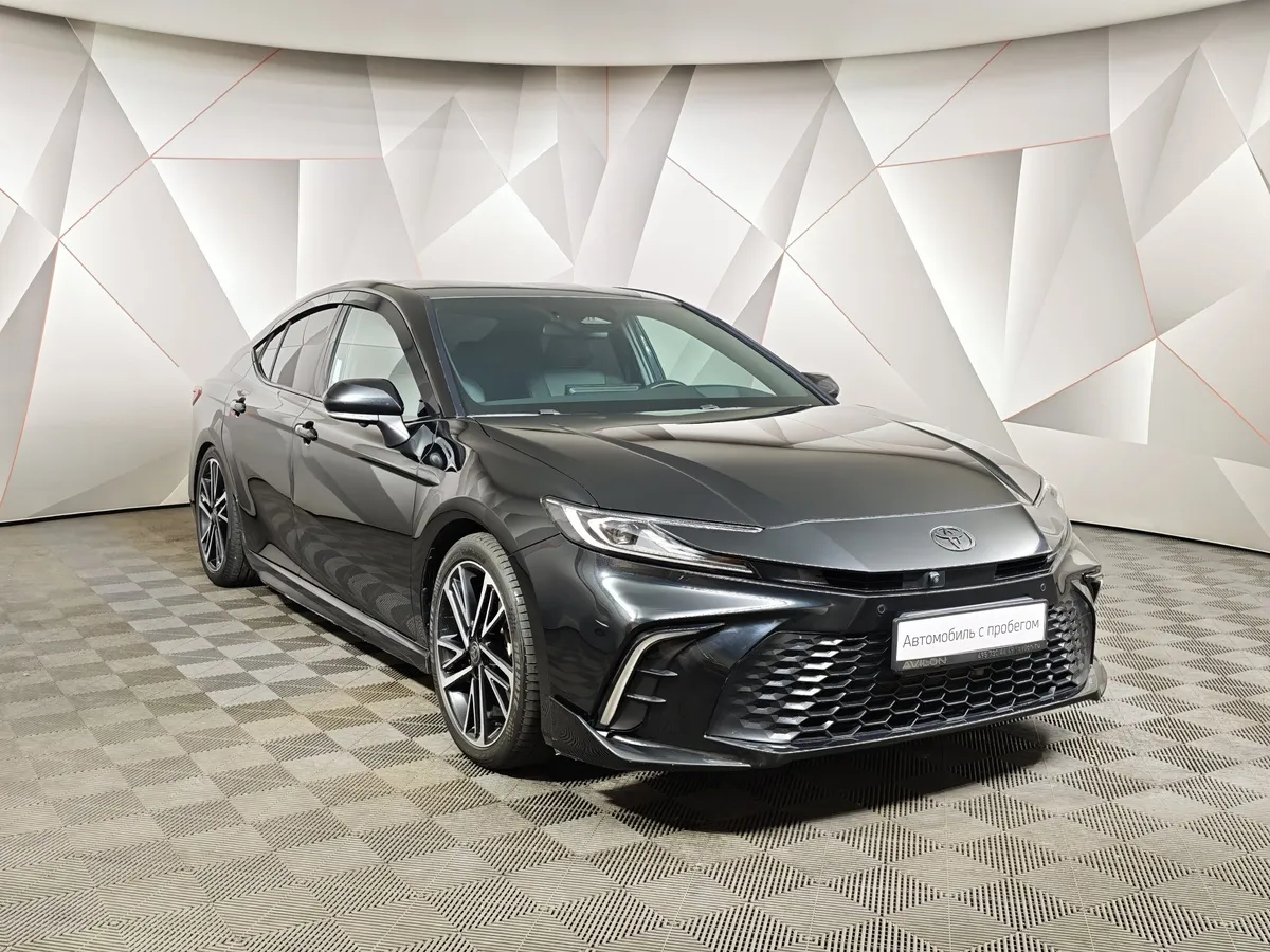 Toyota Camry 2.0 AT (173 л.с.) Sport Черный в АВИЛОН. Слайд №3