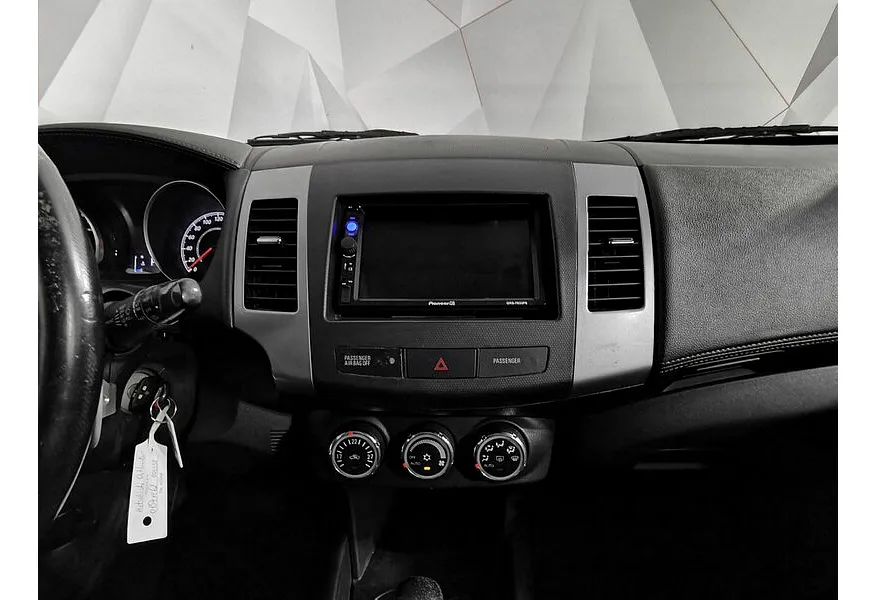 АВИЛОН - Mitsubishi Outlander 2.0 MIVEC CVT 2WD (146 л.с.) Intense Plus Синий - slide 7