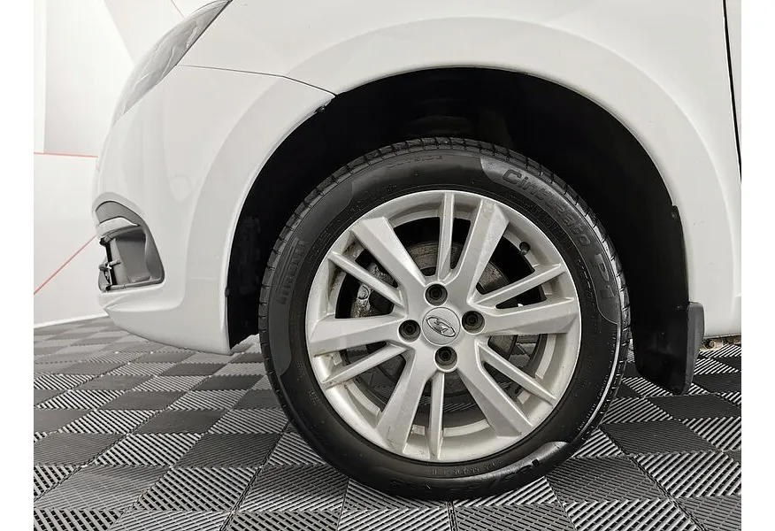 АВИЛОН - ВАЗ (Lada) Granta 1.6 MT 16 кл (106 л.с.) Белый - slide 17