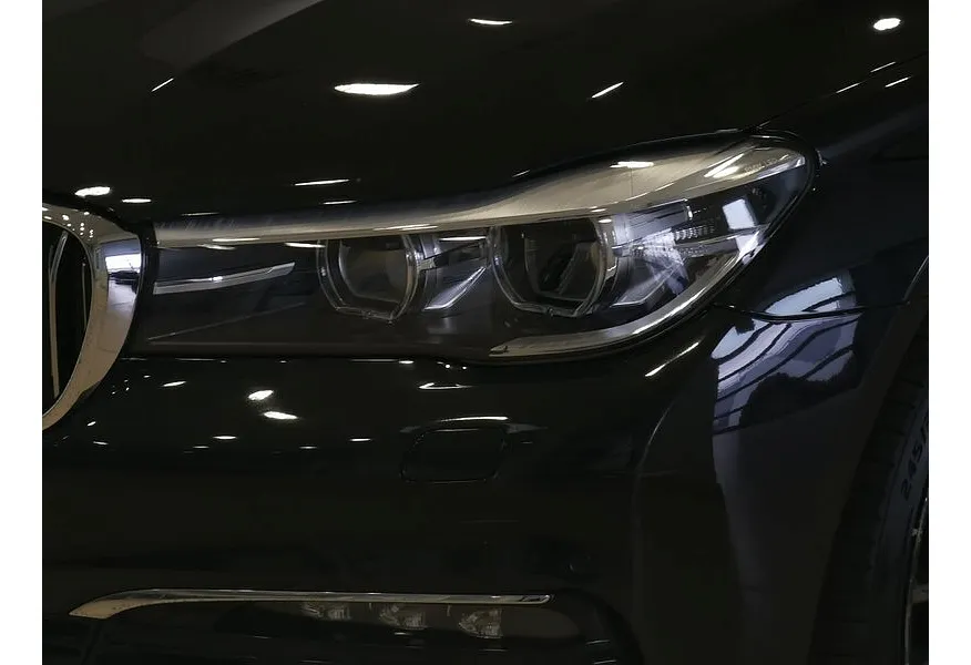 BMW 7 серия 730i Steptronic (258 л.с.) Черный в АВИЛОН. Слайд №8