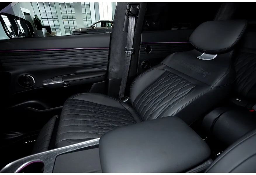 EXEED Exlantix ET 1.5 AT 4WD (469 л.с.) Белый в АВИЛОН. Слайд №15