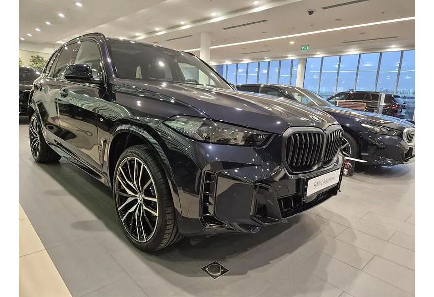 BMW X5 xDrive40d Steptronic (352 л.с.) Черный в АВИЛОН. Слайд №2