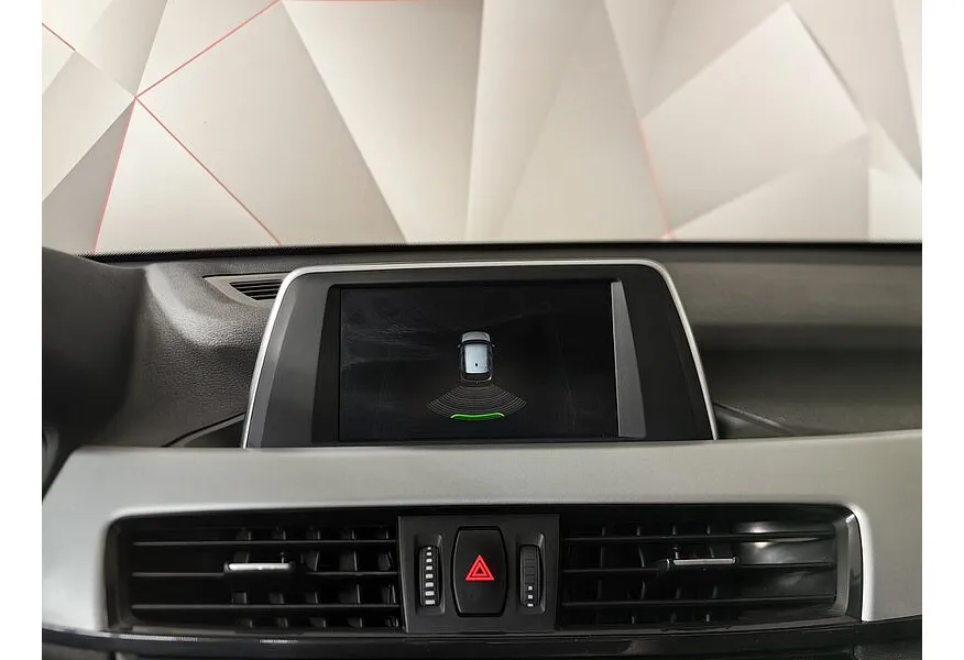 BMW X1 18i sDrive AT (136 л.с.) Белый в АВИЛОН. Слайд №15