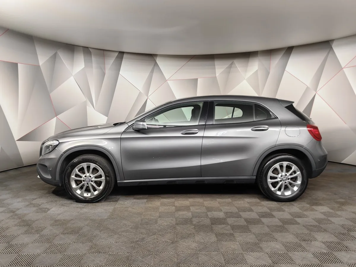 Mercedes-Benz GLA 200 7G-DCT (150 л.с.) Особая серия Серый в АВИЛОН. Слайд №5