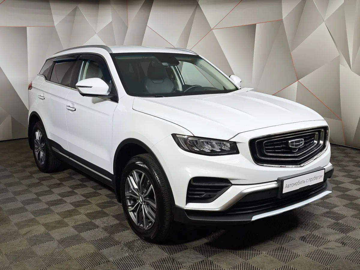 Geely Atlas Pro 1.5T AT FWD (177 л.с.) Luxury Белый в АВИЛОН. Слайд №3