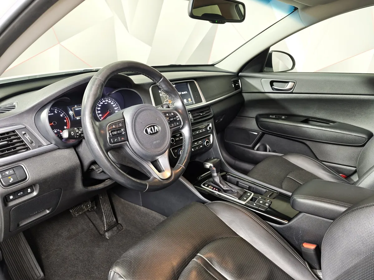 Kia Optima 2.0 AT (150 л.с.) Белый в АВИЛОН. Слайд №19
