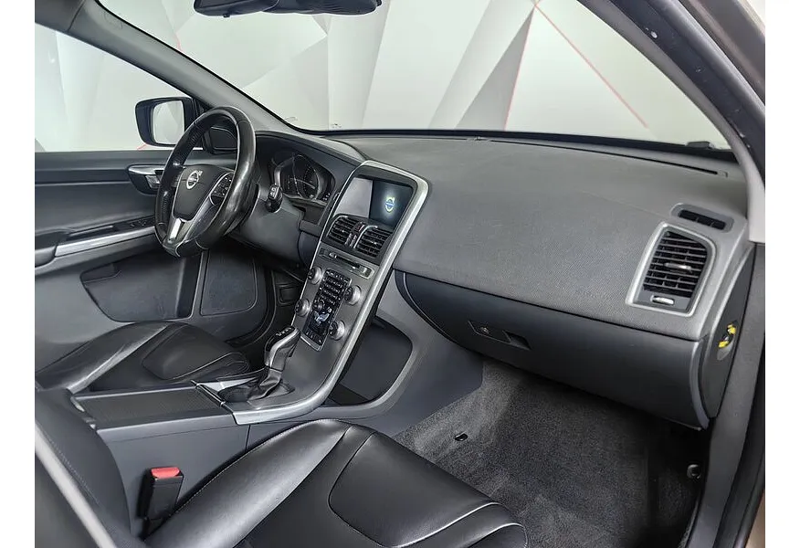АВИЛОН - Volvo XC60 2.0 D4 AT AWD (190 л.с.) Momentum Коричневый - slide 12