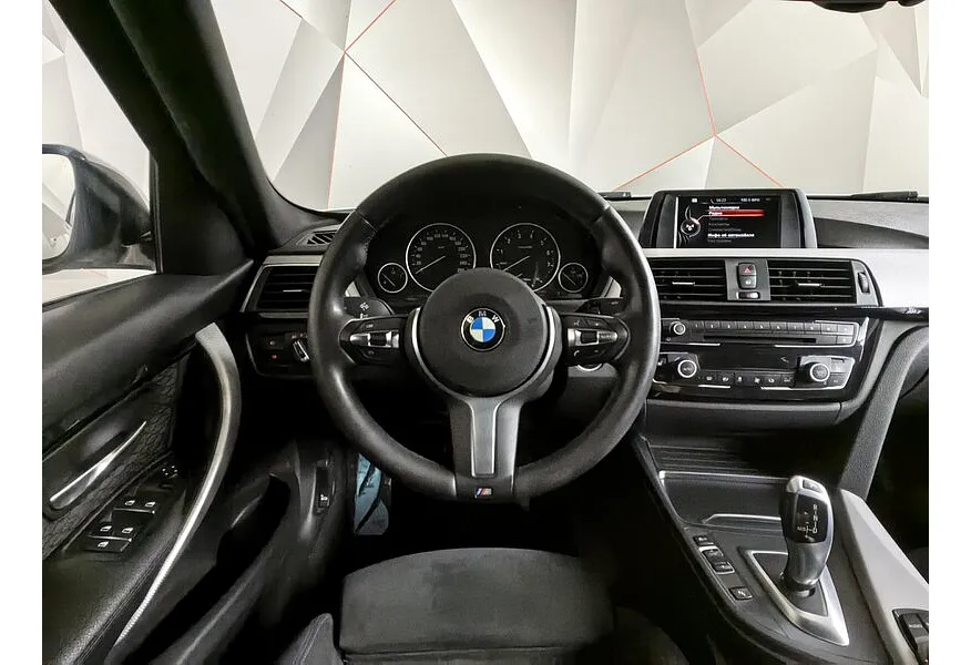 BMW 3 серия 320i xDrive AT (184 л.с.) M Sport Белый в АВИЛОН. Слайд №10