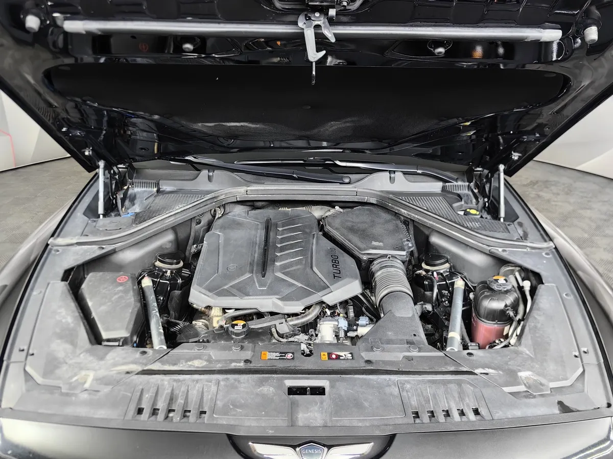 Genesis GV80 3.0D VGT 8AT 4WD (249 л.с.) Luxury + Advanced Smart Sense Черный в АВИЛОН. Слайд №11