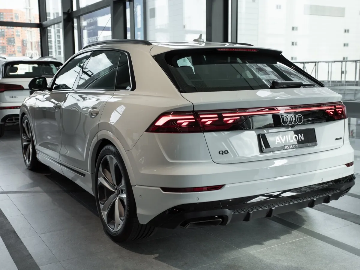 Audi Q8 3.0 TDI Tiptronic quattro (286 л.с.) Белый в АВИЛОН. Слайд №6