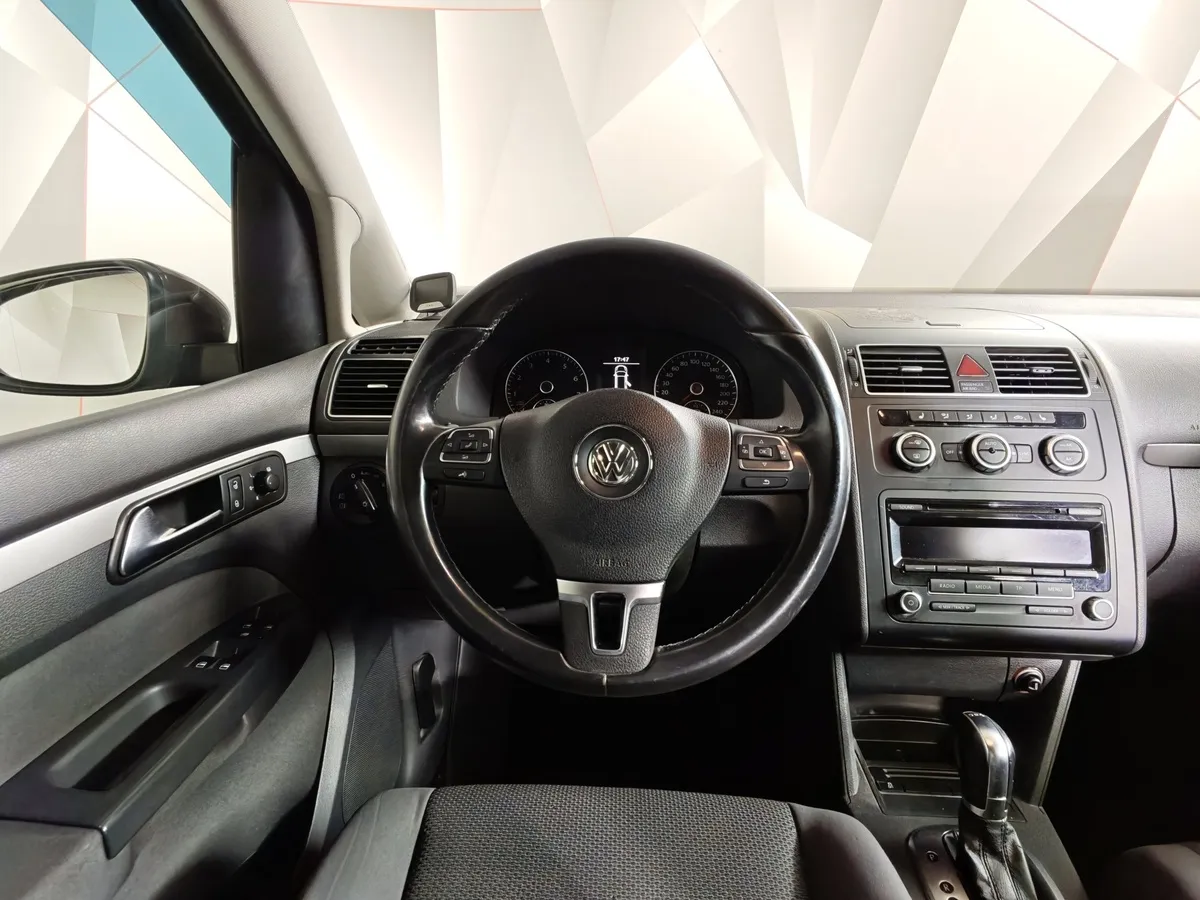 Volkswagen Touran 1.4 TSI DSG (140 л.с.) Trendline Коричневый в АВИЛОН. Слайд №20