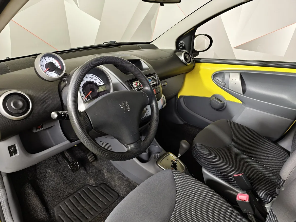 Peugeot 107 1.0 MT (68 л.с.) Active Желтый в АВИЛОН. Слайд №19