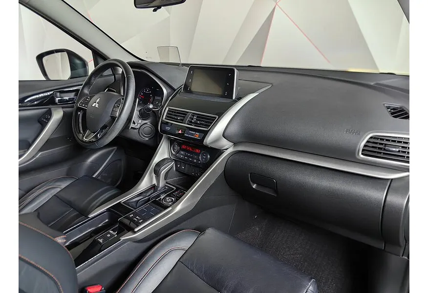 Mitsubishi Eclipse Cross 1.5 CVT AWD (150 л.с.) Ultimate Черный в АВИЛОН. Слайд №13