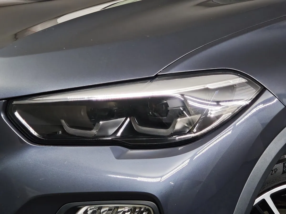 BMW X5 xDrive25d Steptronic (231 л.с.) Base (Локальная сборка) Серый в АВИЛОН. Слайд №8